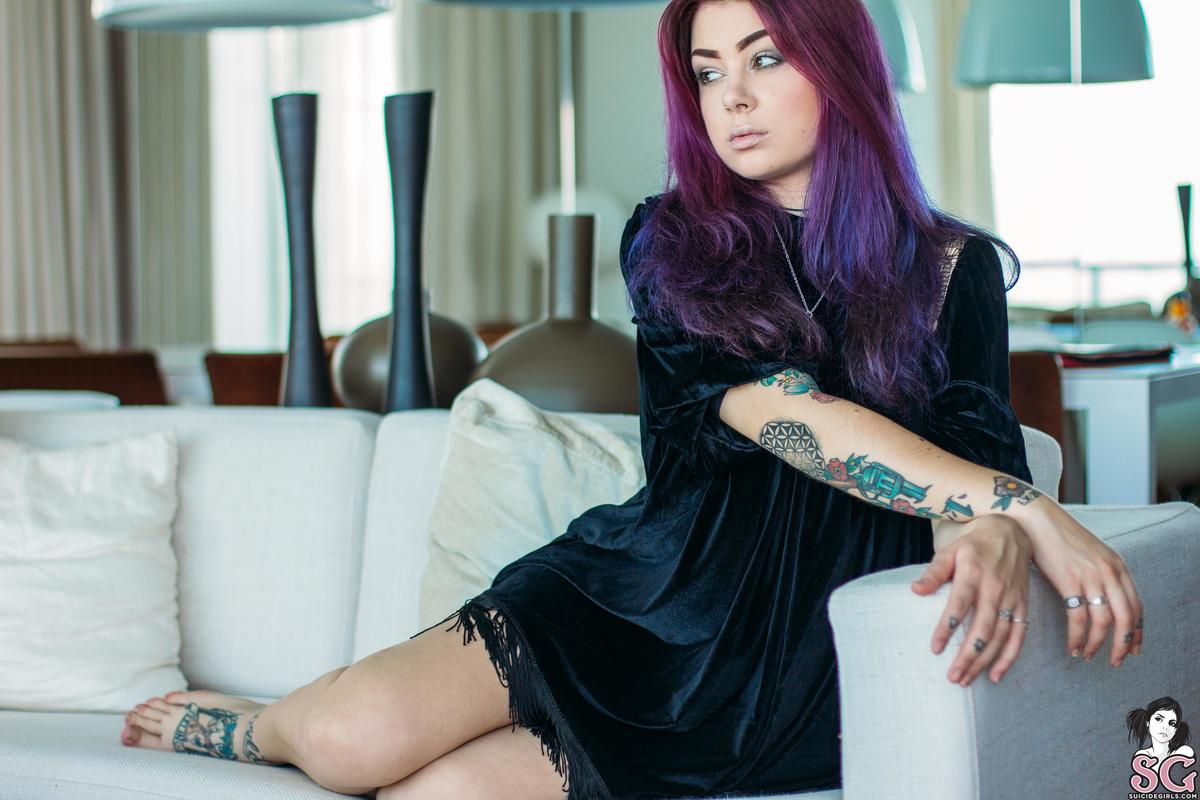 plum-gothwino-01.jpg