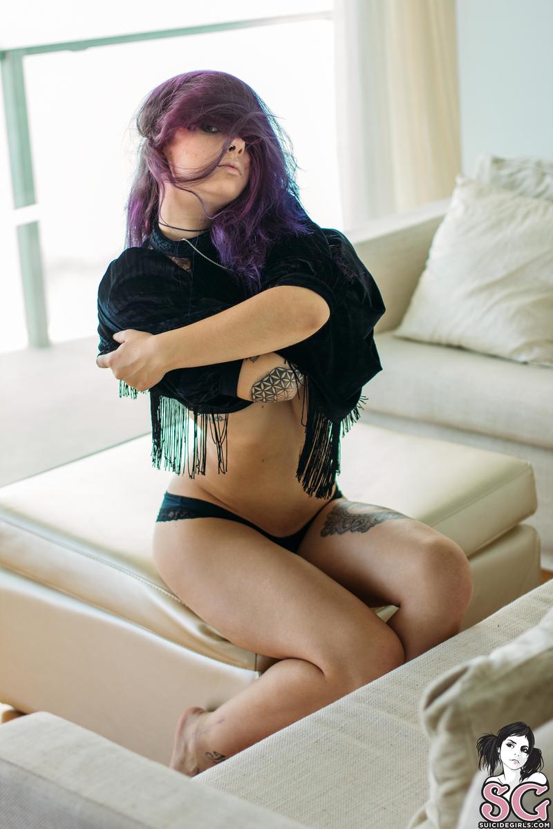 plum-gothwino-07.jpg