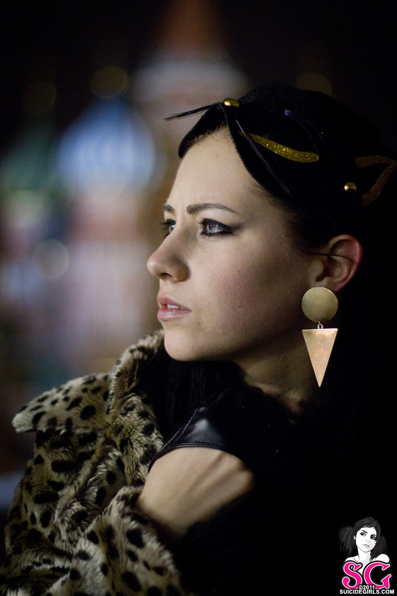 satelina-fromrussiawithlove-01.jpg
