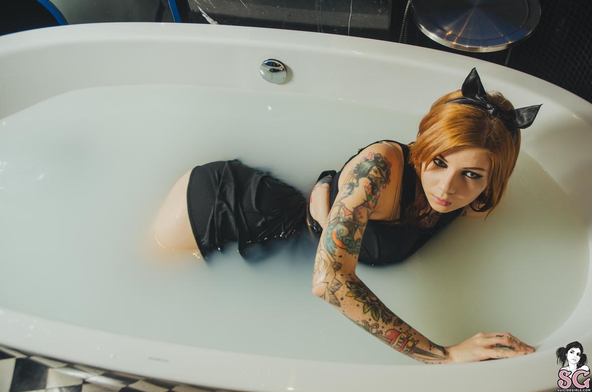 satelina-catpleasure-11.jpg