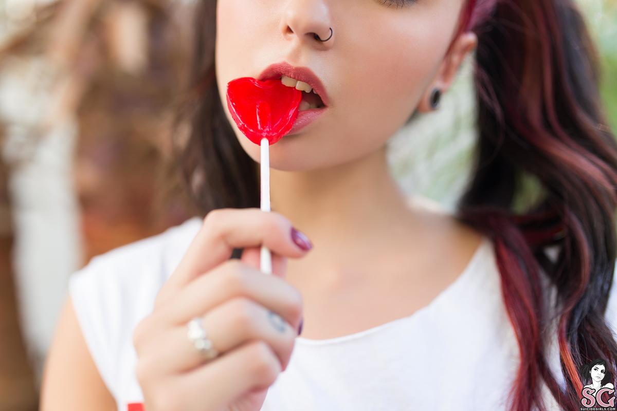 sejmet-strawberryflavor-05.jpg