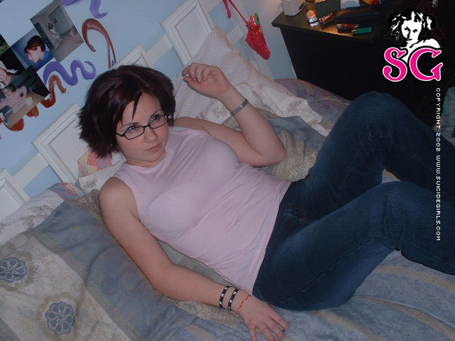 quinne-plush-01.jpg
