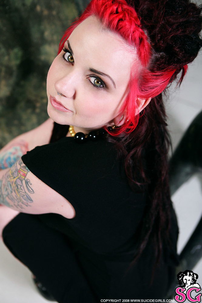 quinne-theshrine-01.jpg