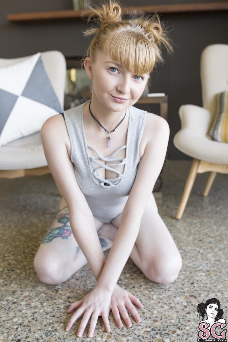 graceless-alabaster-05.jpg
