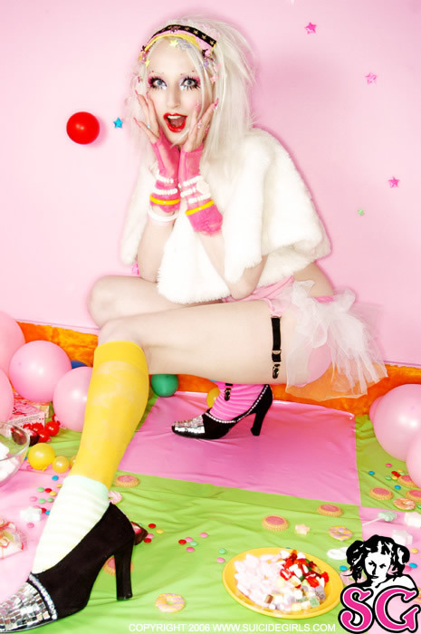 manko-candydarling-01.jpg