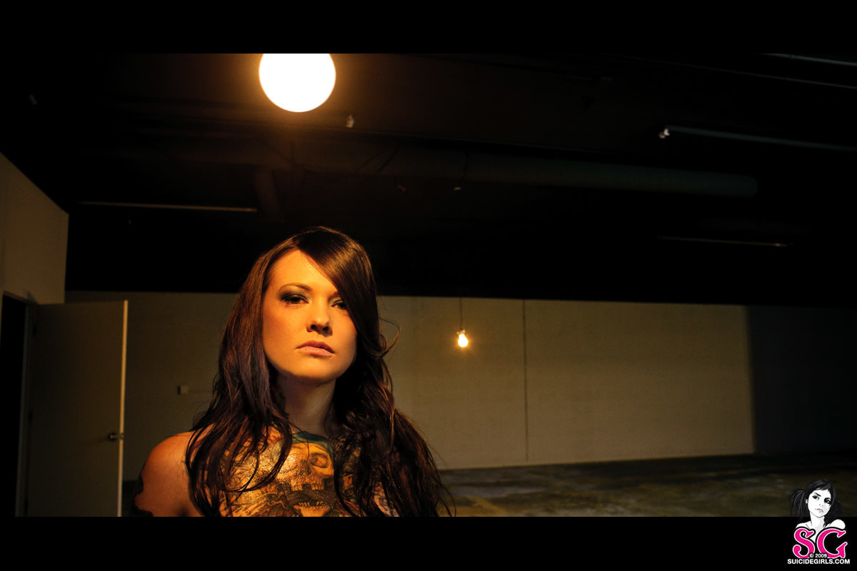 amina-fightclub-01.jpg