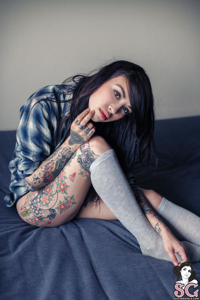 carrina-thesunisgone-09.jpg