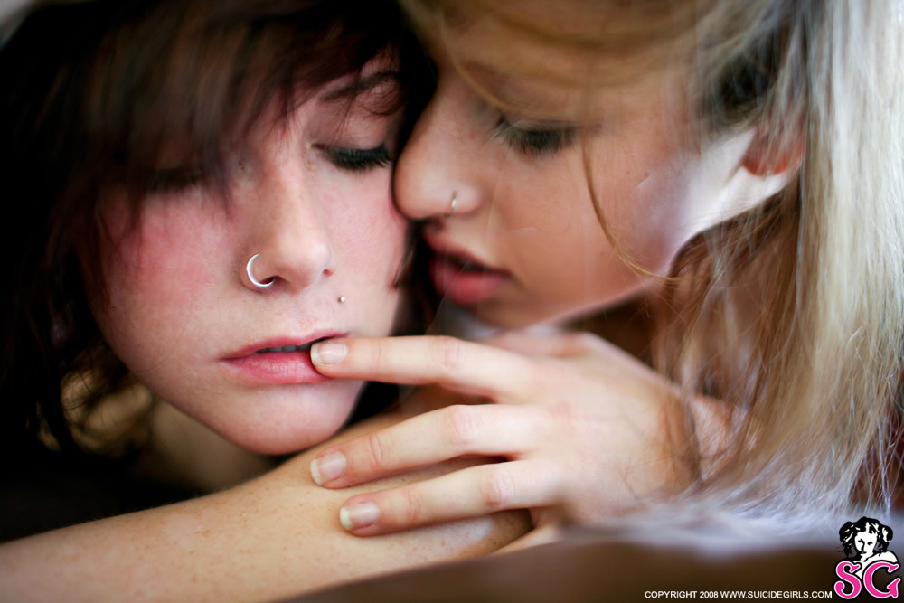 desdemonia-alonetogether-25.jpg