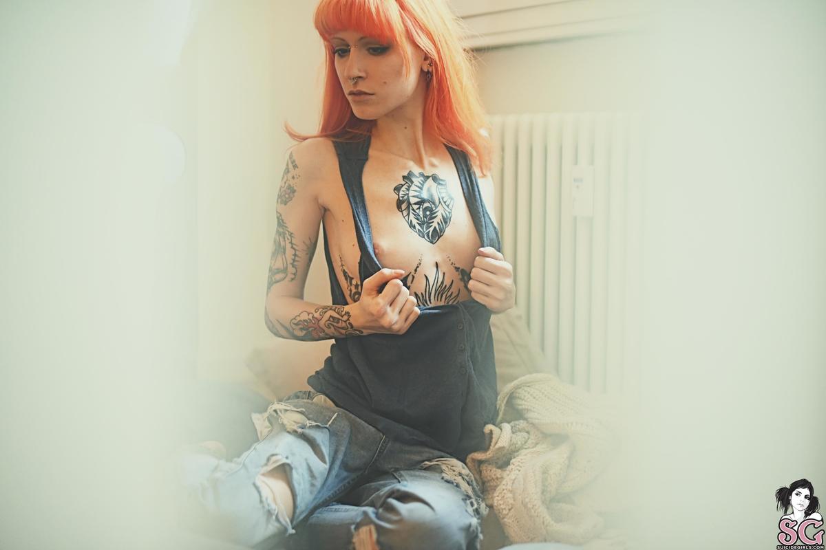 betti-thinkingaboutyou-11.jpg