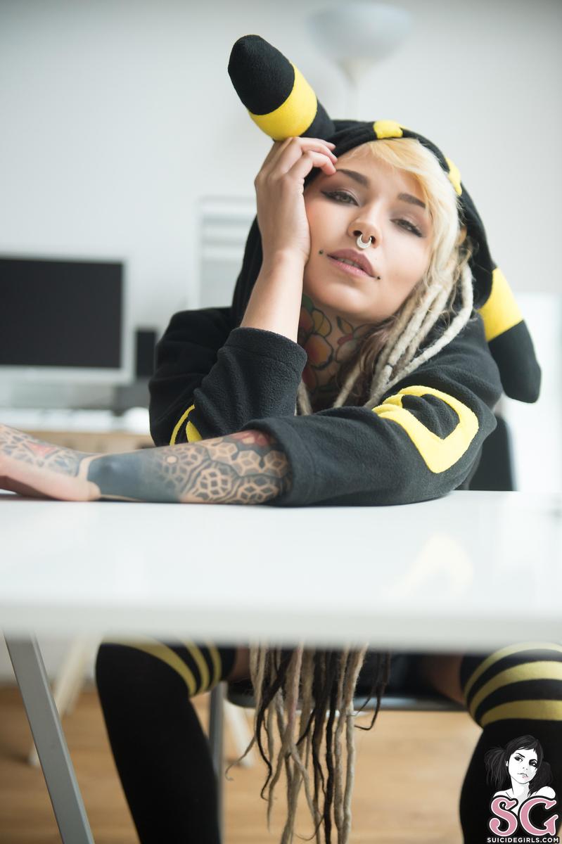 fishball-lunarlight-05.jpg