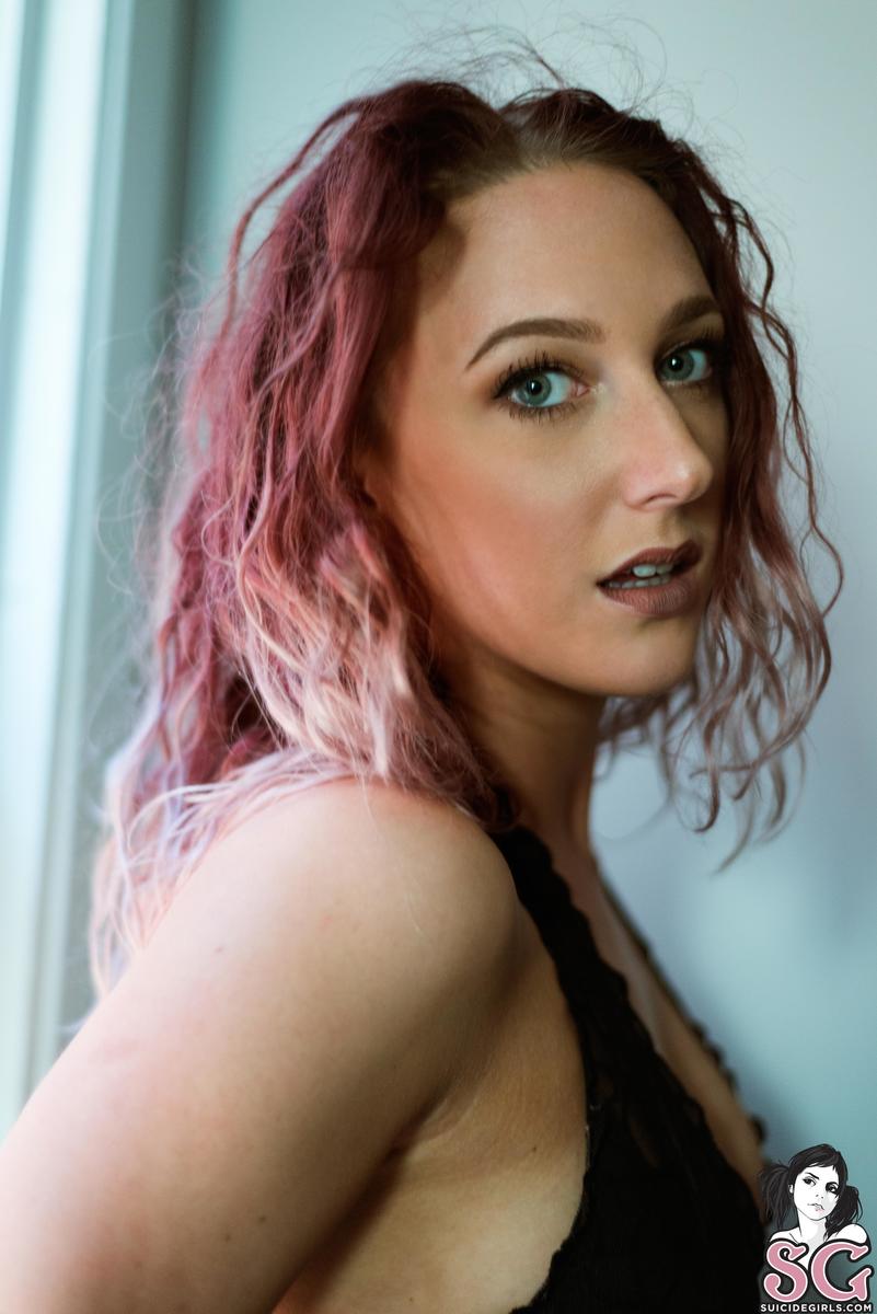 ryli-theinbetween-17.jpg