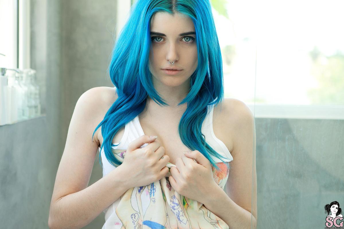 yuxi-alive-07.jpg
