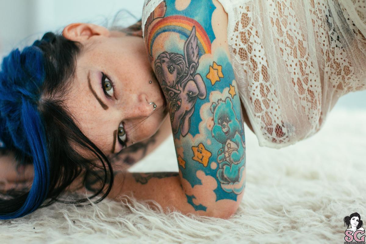riae-whiteoleander-05.jpg