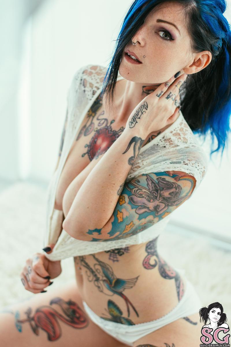 riae-whiteoleander-11.jpg