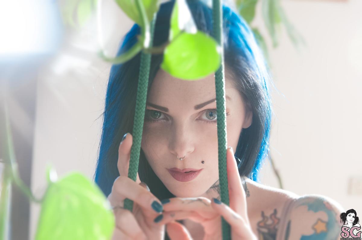 riae-swingaway-03.jpg