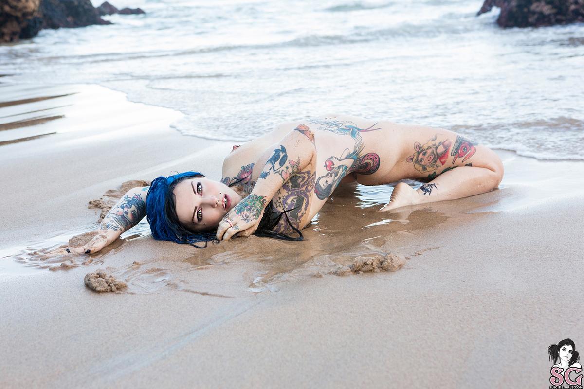 riae-risingfromthewaves-19.jpg