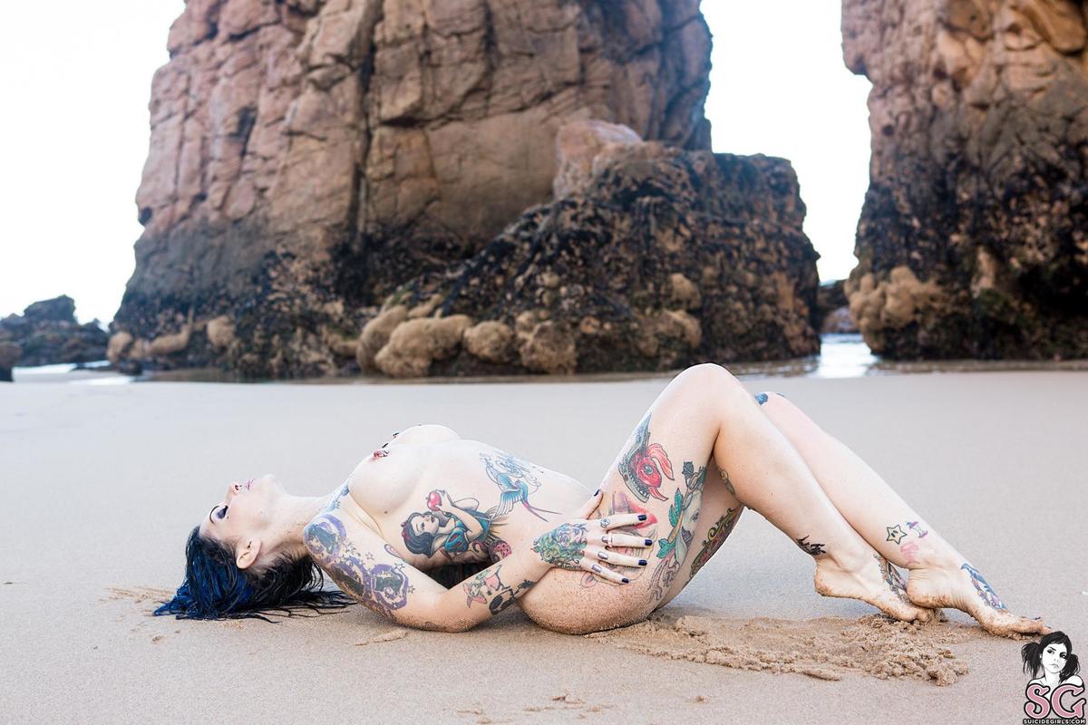 riae-risingfromthewaves-35.jpg
