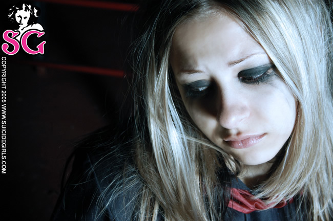 gogo-nightwalker-03.jpg