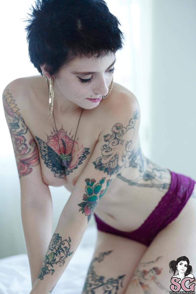 hypatia-behindthecurtain-13.jpg