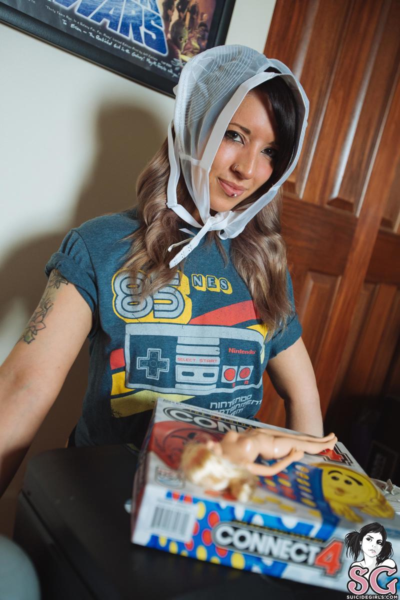 phecda-weirdscience-01.jpg