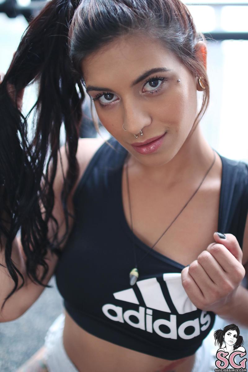 brypunky-nopainnogain-05.jpg