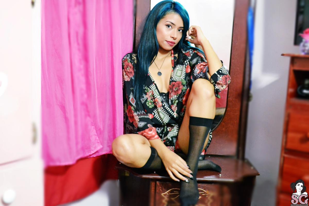 darkpocahontas-staywithme-05.jpg