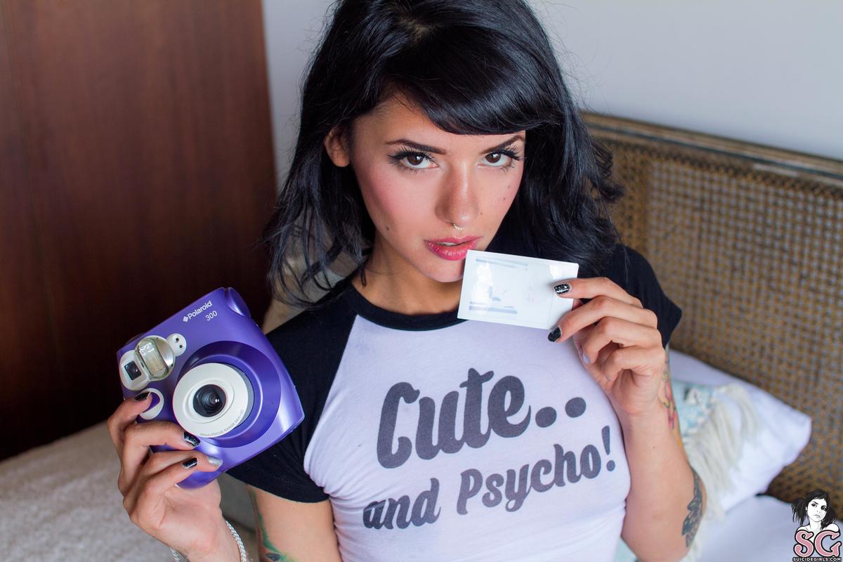 coralinne-instaxlove-03.jpg