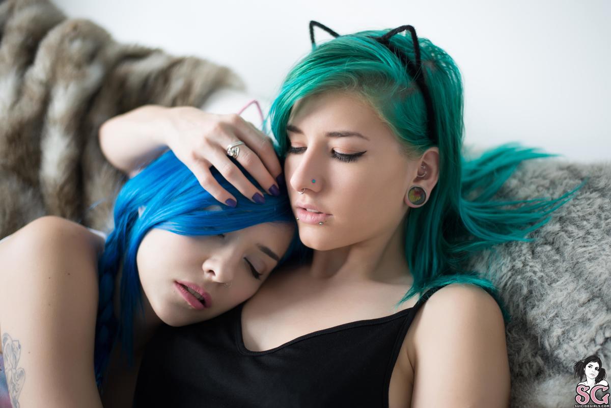 saria-smitten-03.jpg