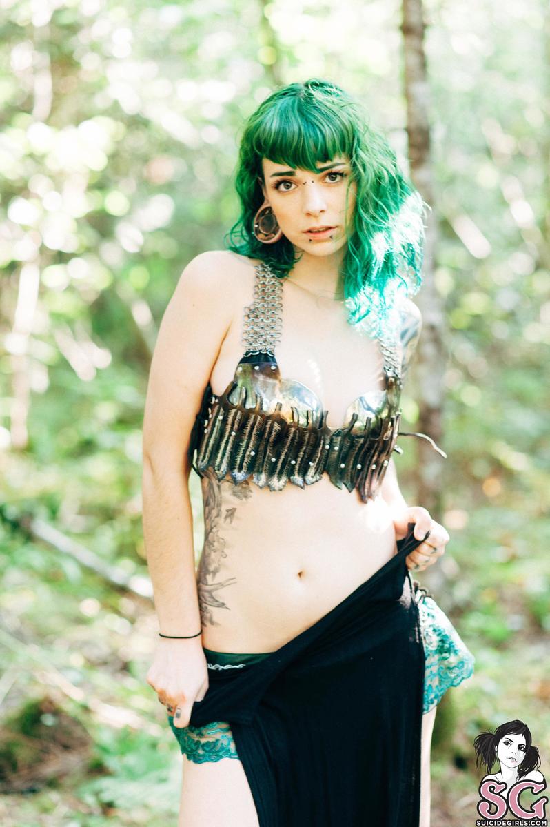 malicatsz-warriorprincessoftheforest-09.jpg