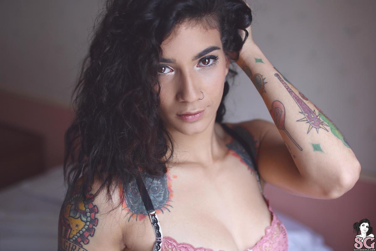 lolitta-staywithme-05.jpg
