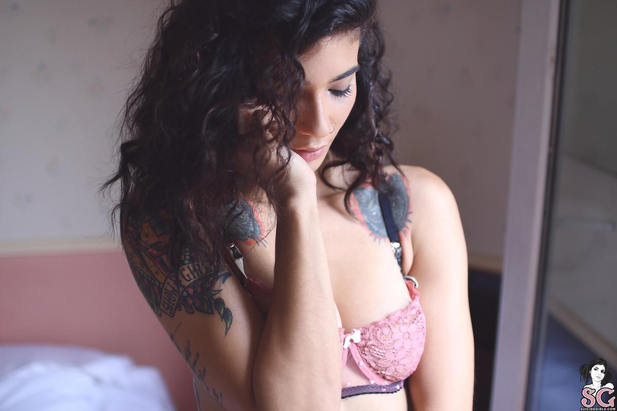 lolitta-staywithme-09.jpg