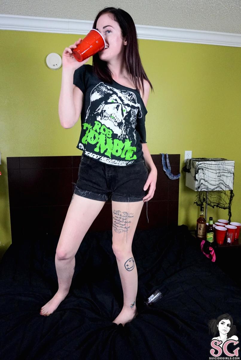 mothgoddess-areyouonthelevel-07.jpg