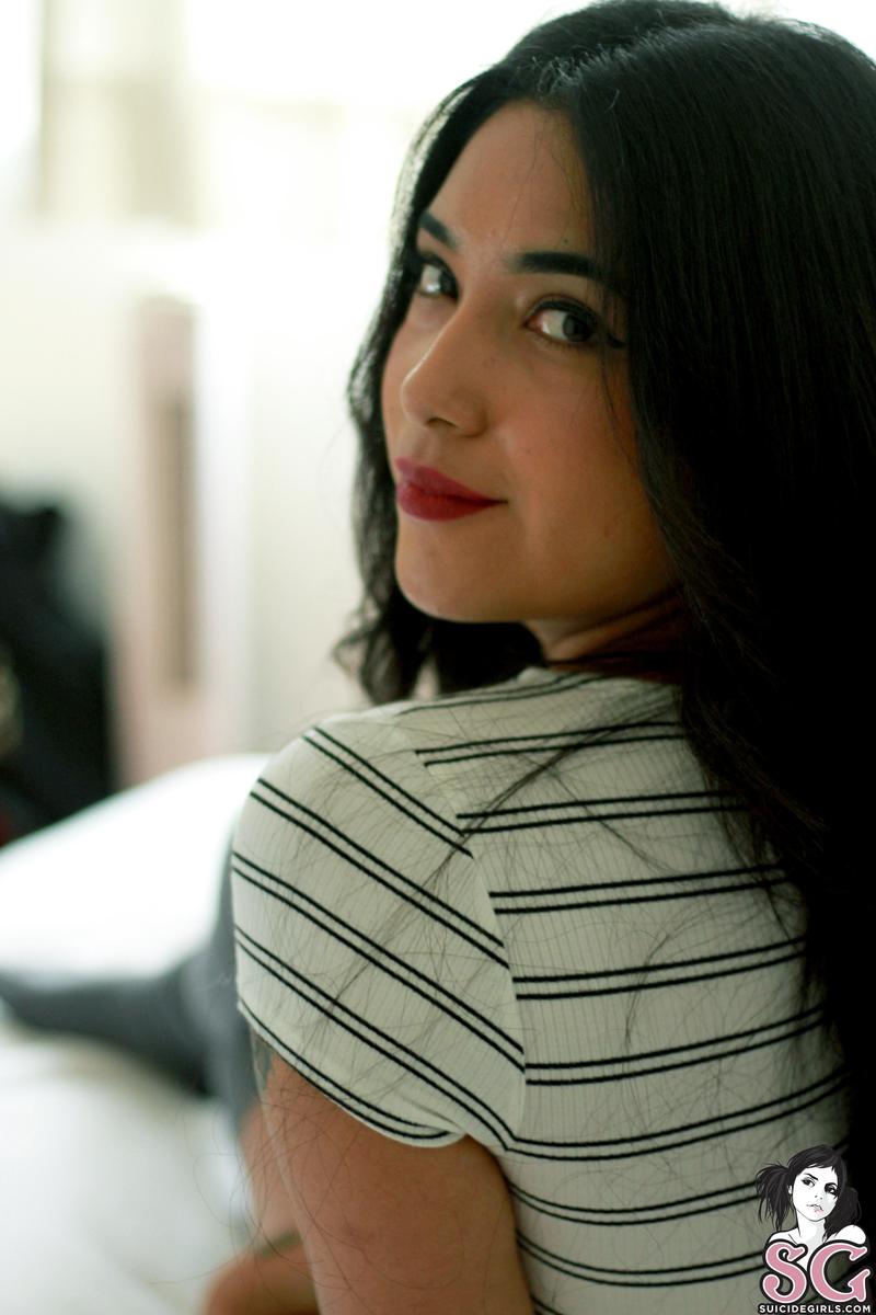 virika-sweetwhoopywhite-03.jpg