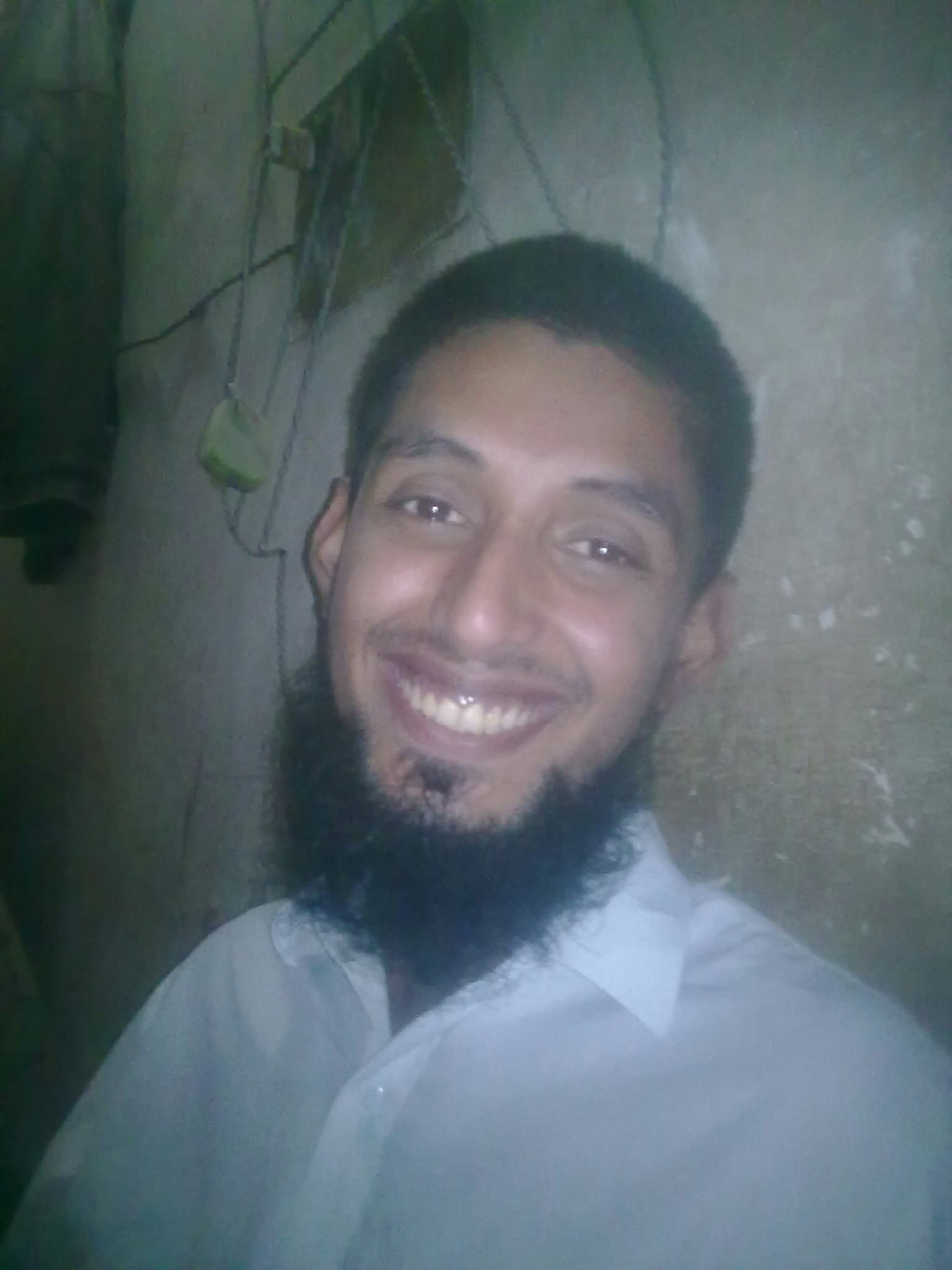 Pakistani boy Muzamil Muhammad Asif