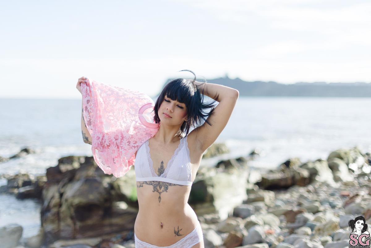bobbielauramarie-bythesea-15.jpg