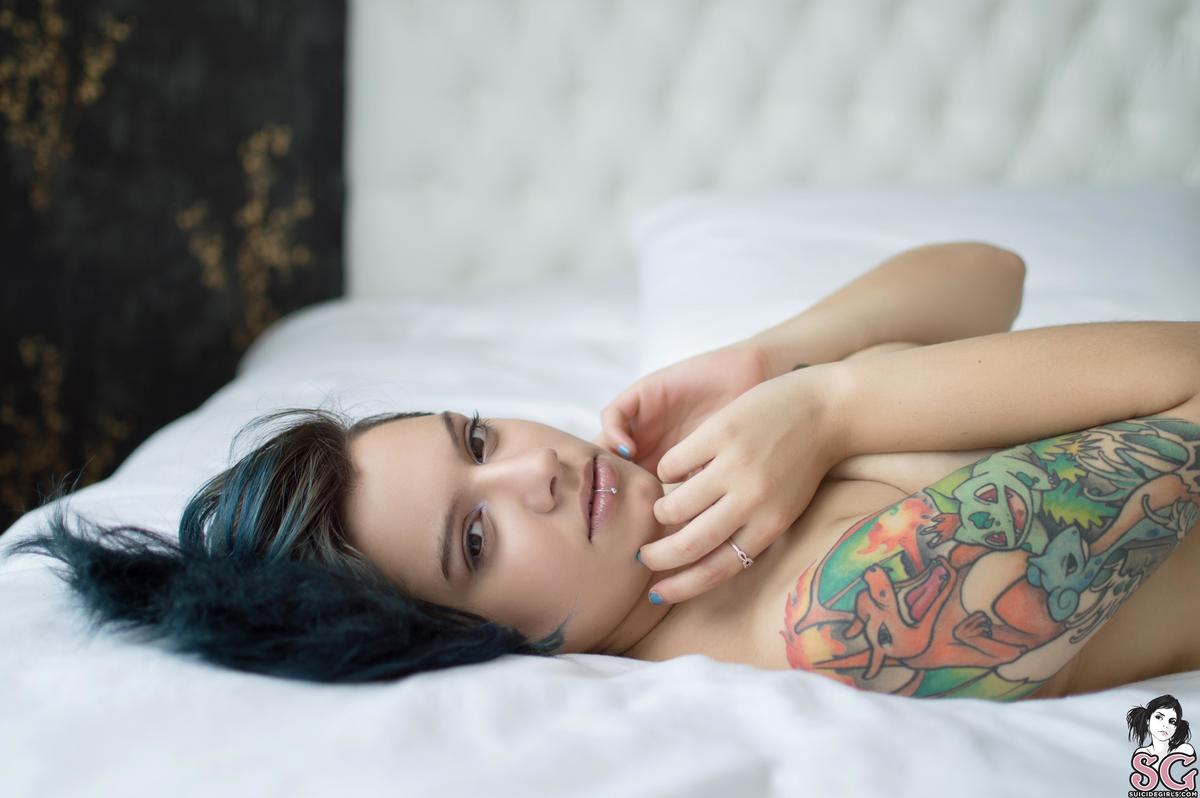 servine-kissindynamite-31.jpg