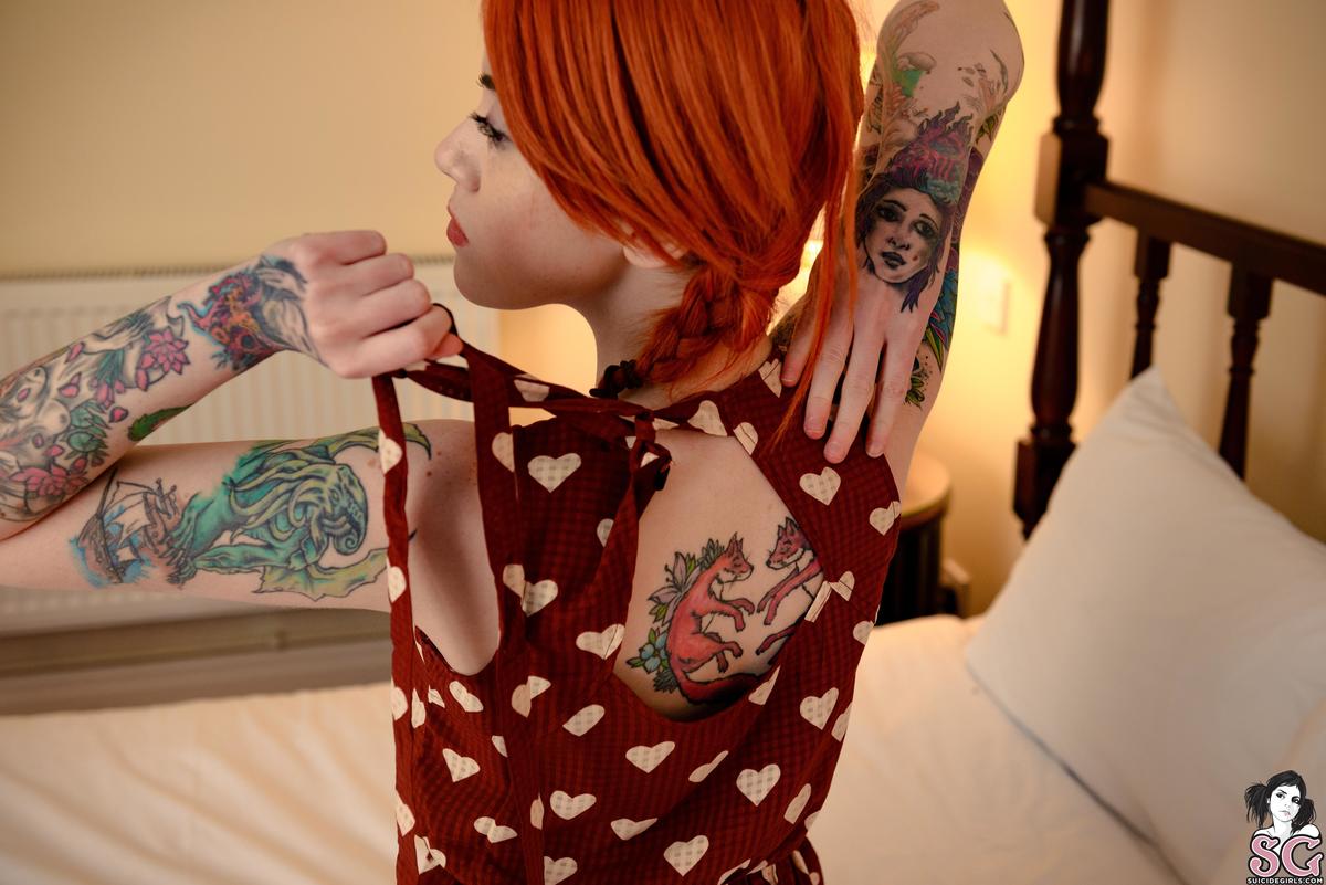 raphaelite-trueromance-11.jpg