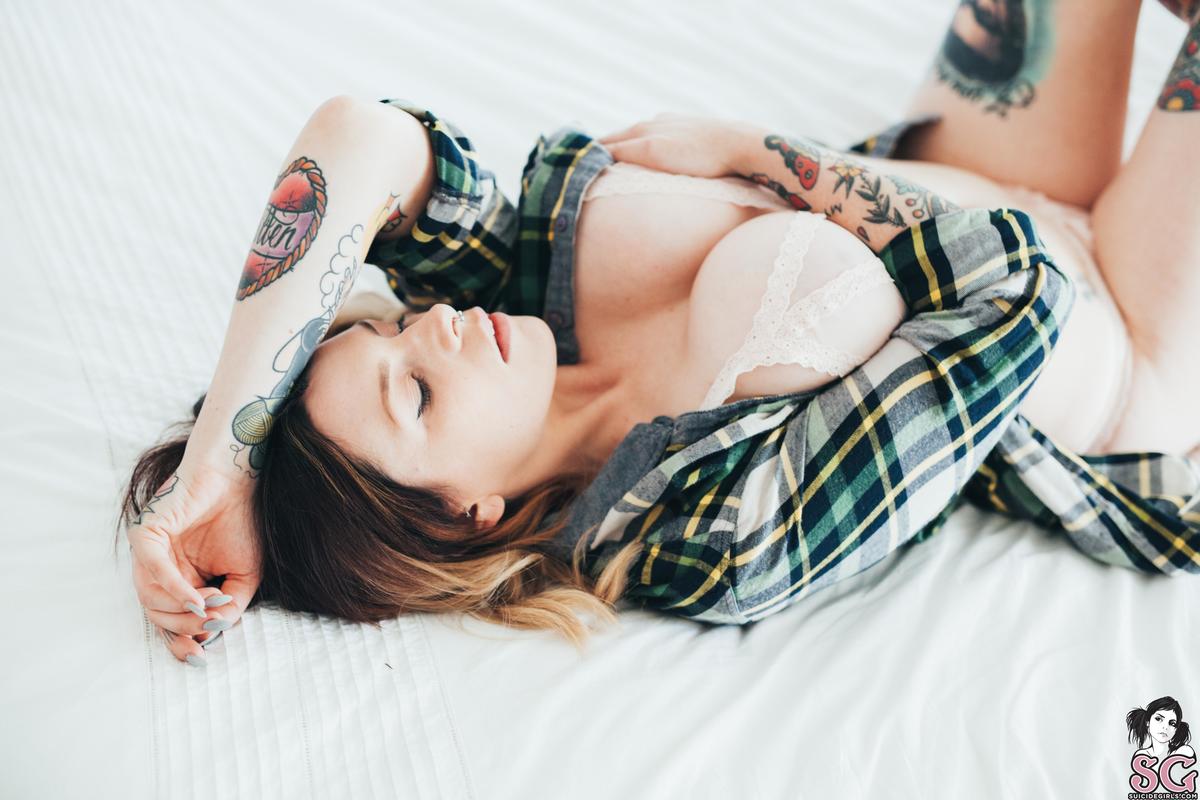 peggysue-uncovered-05.jpg