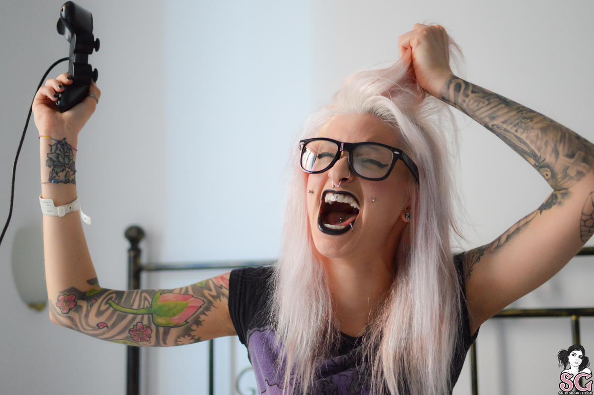 mischalecter-geekishotter-03.jpg