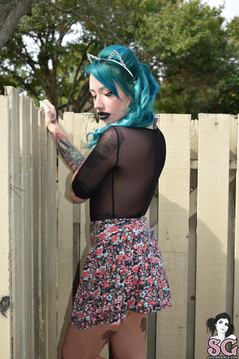 scarletsappfire-backyardsbows-05.jpg