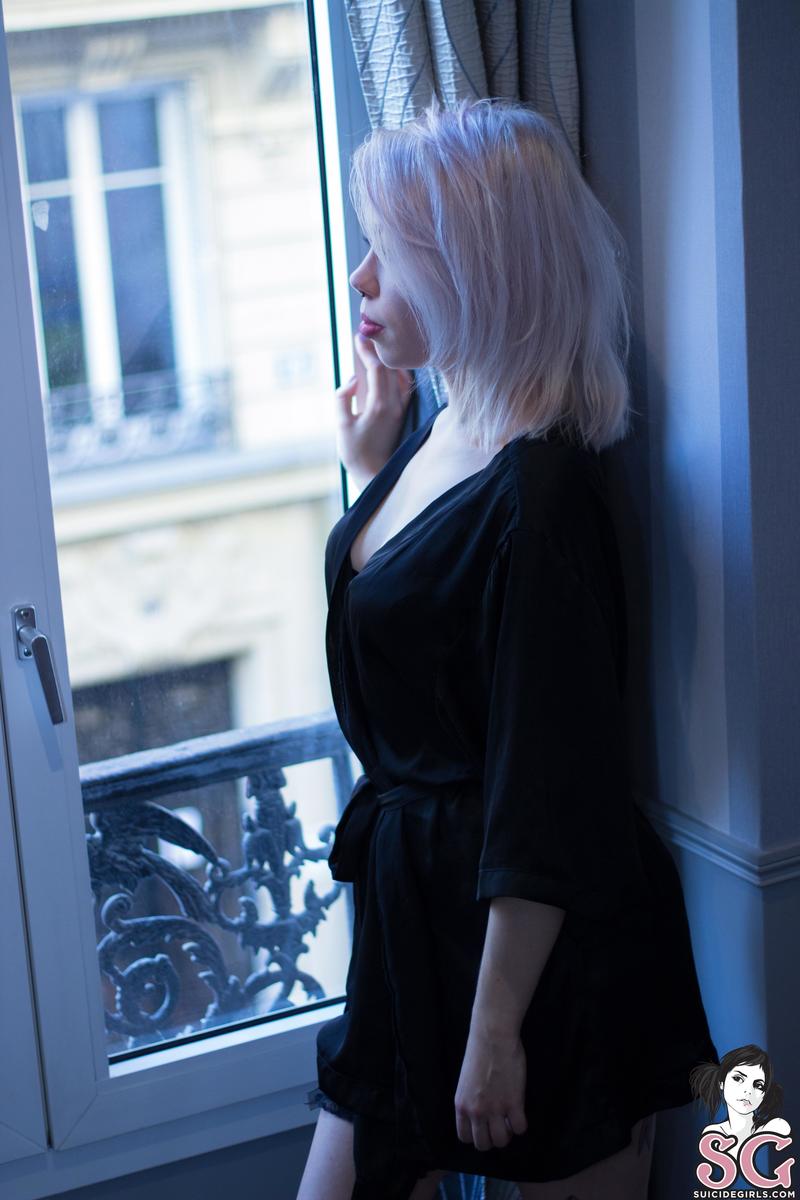 helynn-silverlight-01.jpg