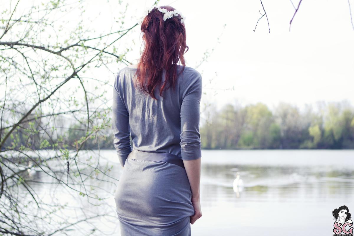 annalee-nimue-01.jpg