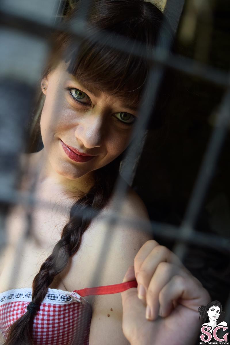 steamygirl-wetinaspringtimeday-21.jpg