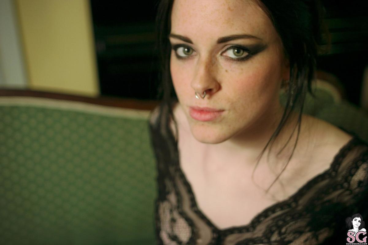 annalee-strangecreatures-03.jpg