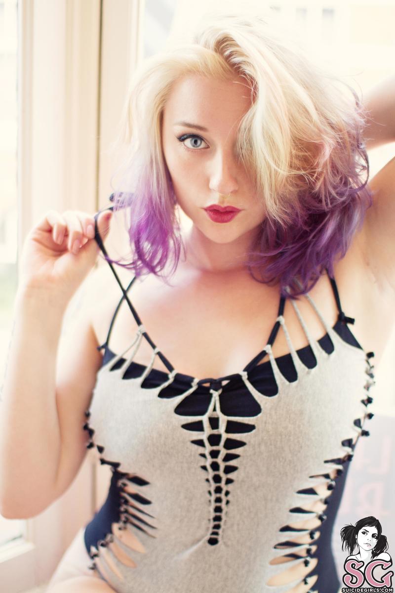 necianavine-craveyou-15.jpg