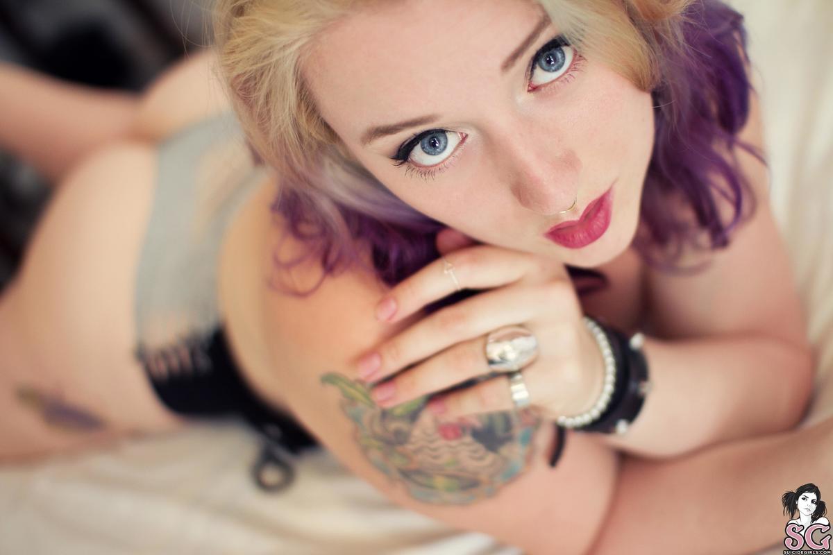 necianavine-craveyou-31.jpg