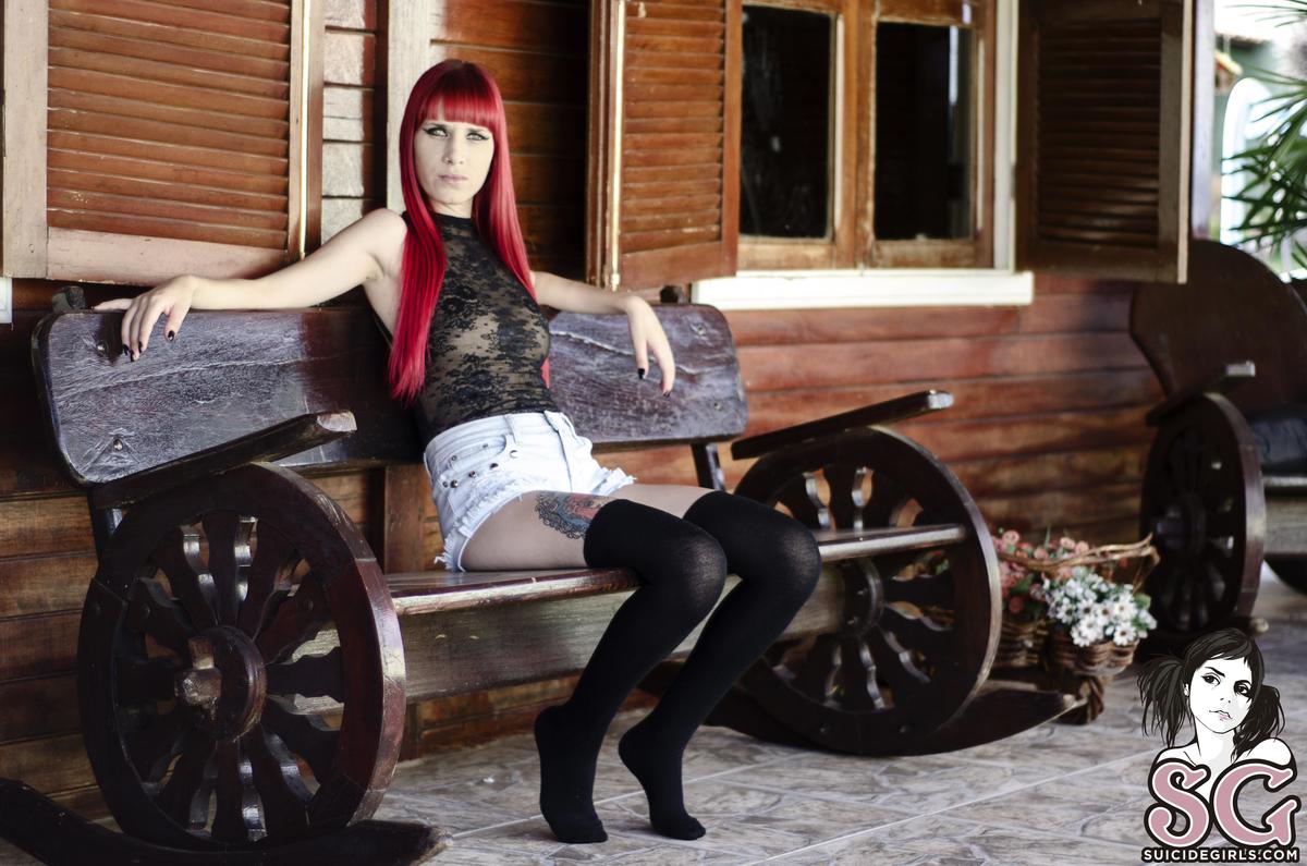 paulinha-saloon-01.jpg