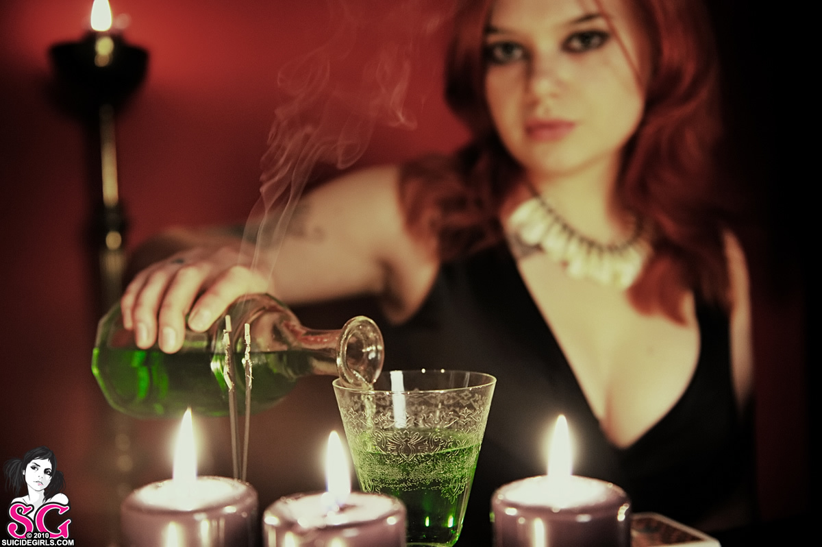 clio-magicasexualis-05.jpg
