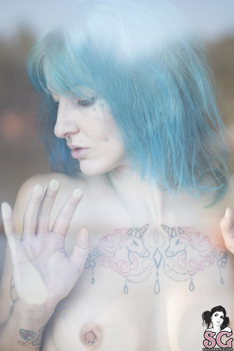luxes-evilbitch-19.jpg