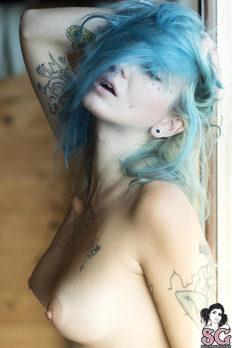 luxes-evilbitch-31.jpg